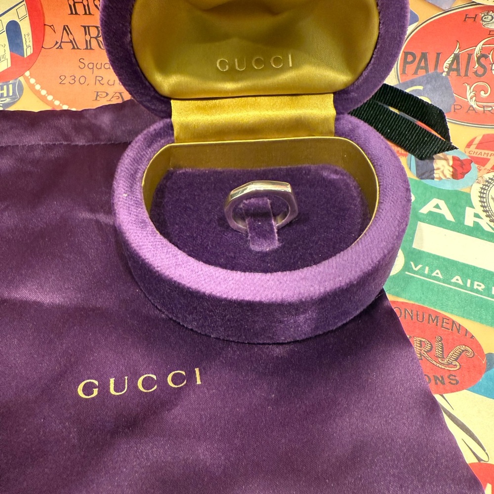 Gucci Silver Band in Purple Velvet Box - Picture 2 of 6